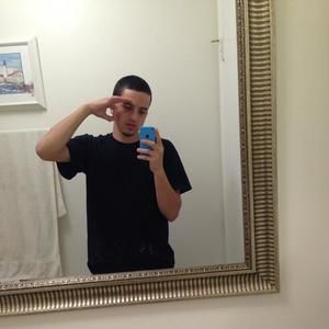 Meet your Posher, Nicholas